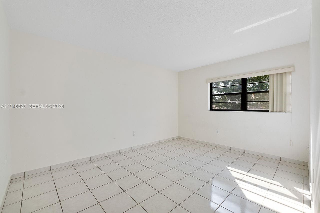 WESTCHESTER POINT CONDO · #223 in Miami - Photo 10