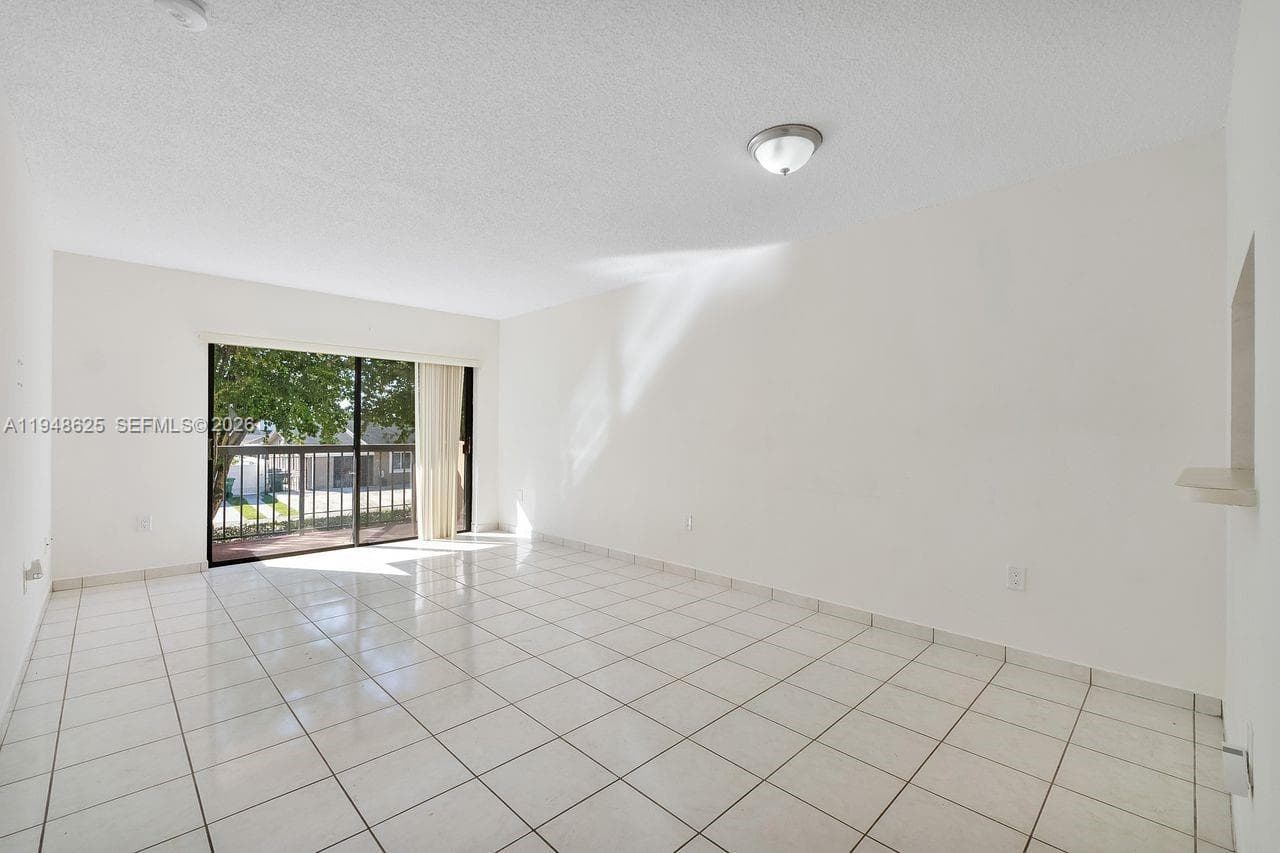WESTCHESTER POINT CONDO · #223 in Miami - Photo 18