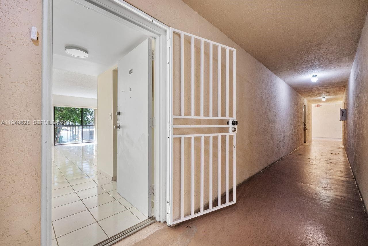 WESTCHESTER POINT CONDO · #223 in Miami - Photo 25