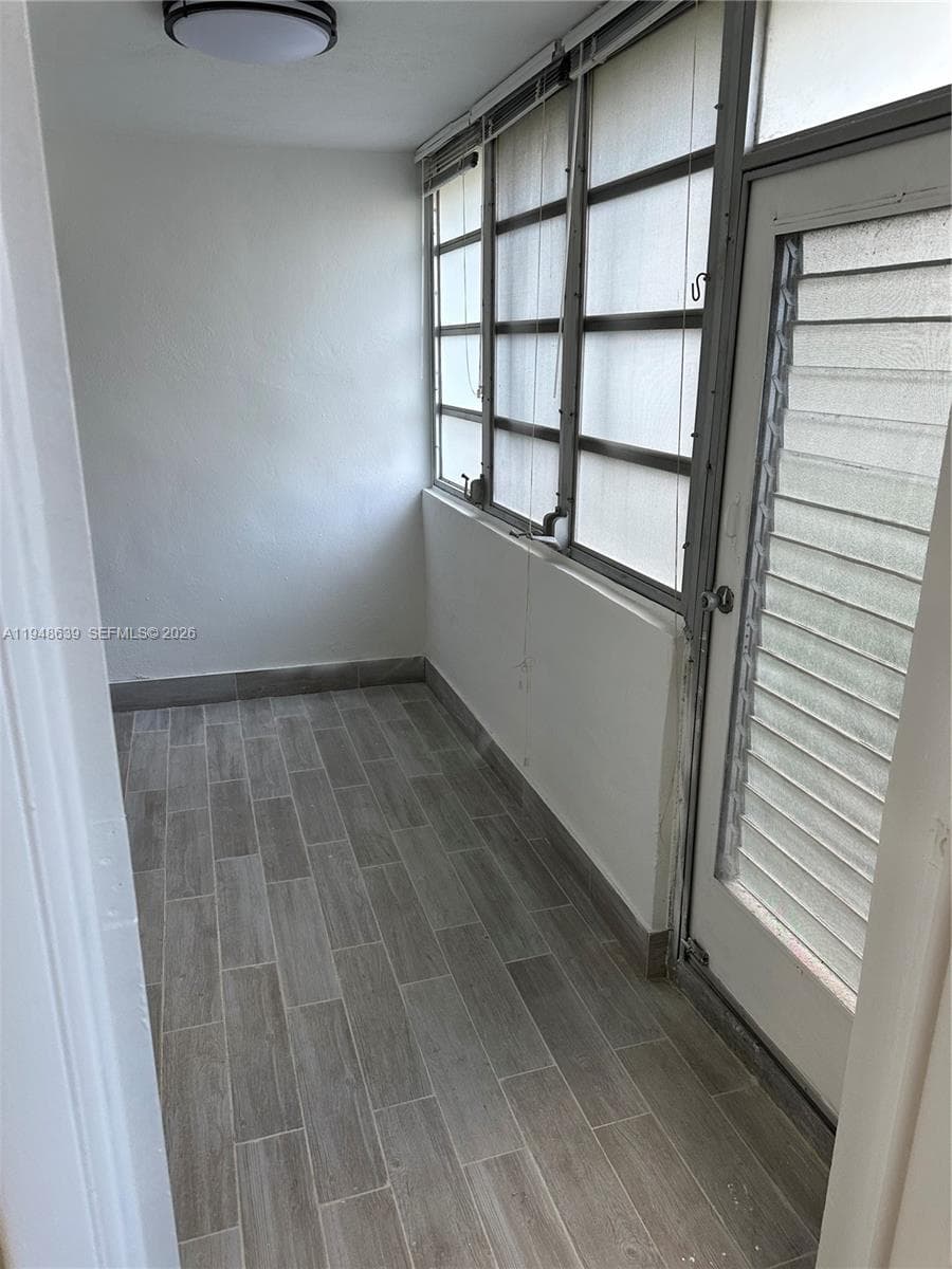 APRIL BREEZE CONDO · #104 in Hallandale Beach - Photo 16
