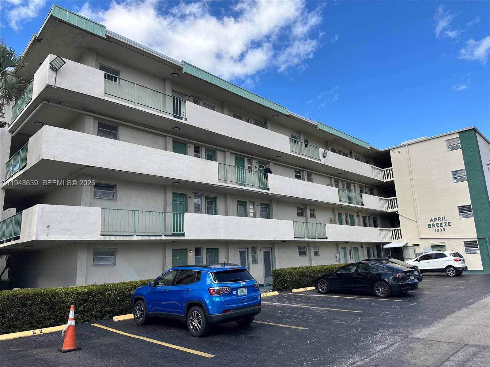 APRIL BREEZE CONDO · #104 in Hallandale Beach - Photo 3