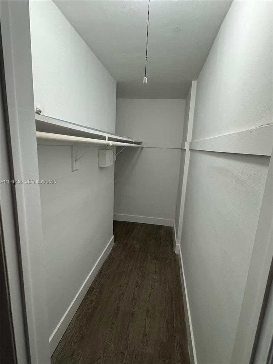 APRIL BREEZE CONDO · #104 in Hallandale Beach - Photo 18