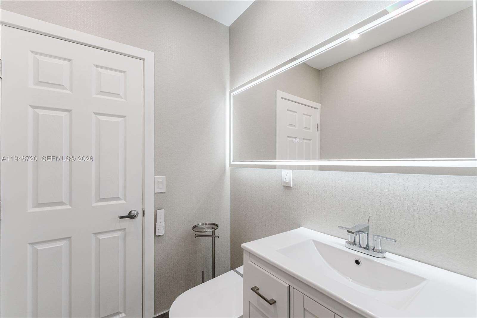WATERSIDE CONDOMINIUM · #9 in Miami Beach - Photo 15