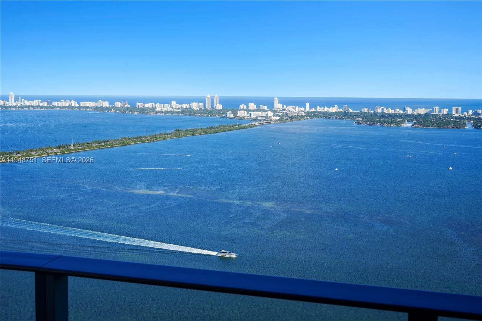 Bay Breeze · #PH5801 in Miami - Photo 37