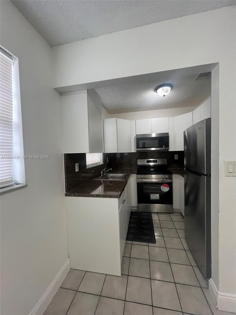 Villas De Marbella · #201 in Hialeah - Photo 5