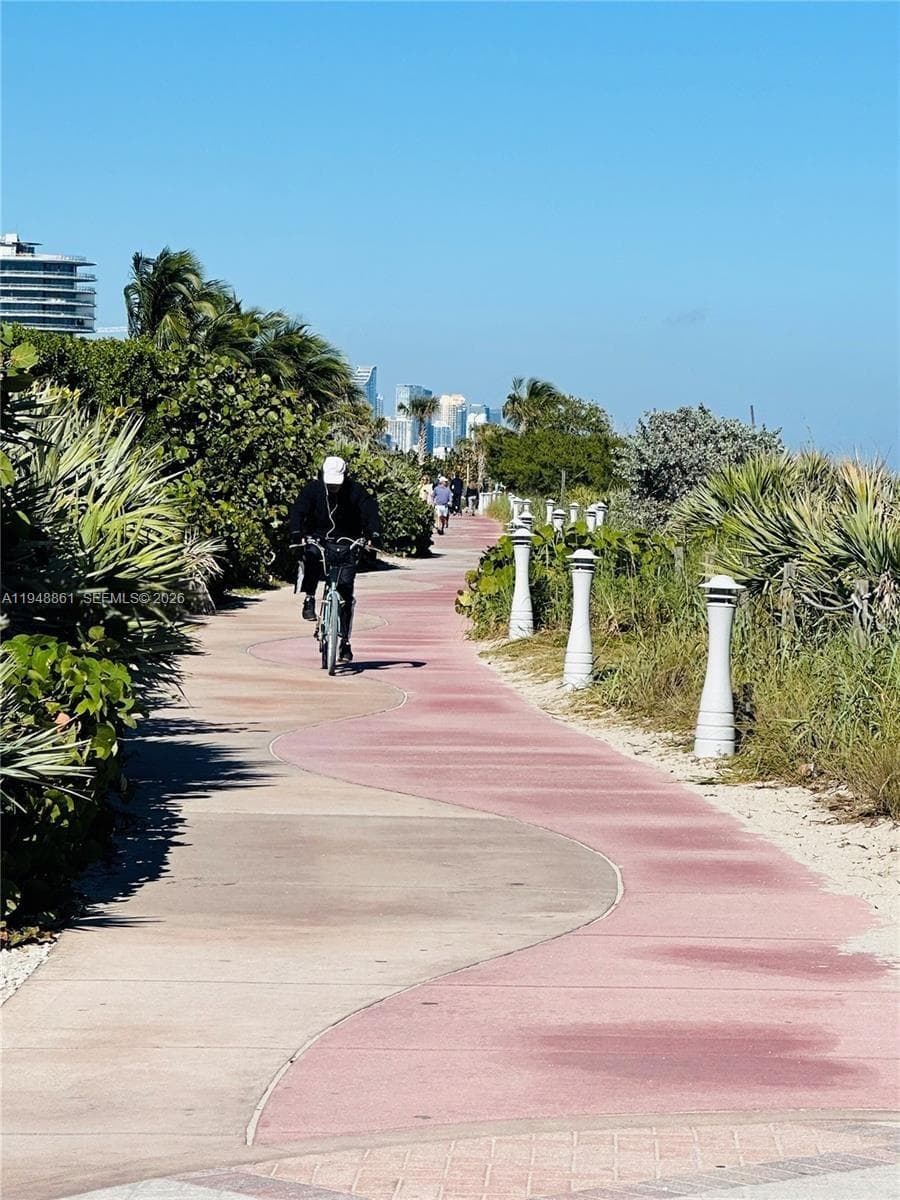 VILAMURCONDO · #5 in Miami Beach - Photo 26
