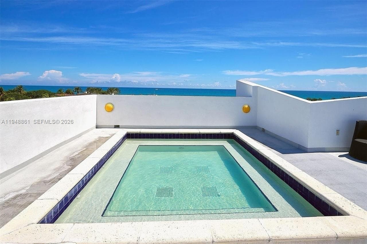 VILAMURCONDO · #5 in Miami Beach - Photo 24
