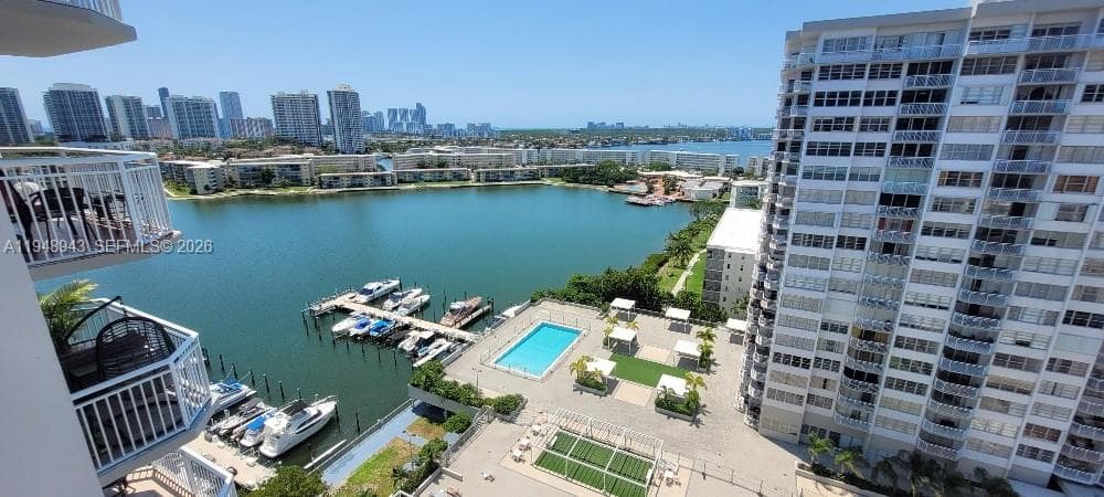 DEL PRADO MARINA · #1801 in Aventura - Photo 1