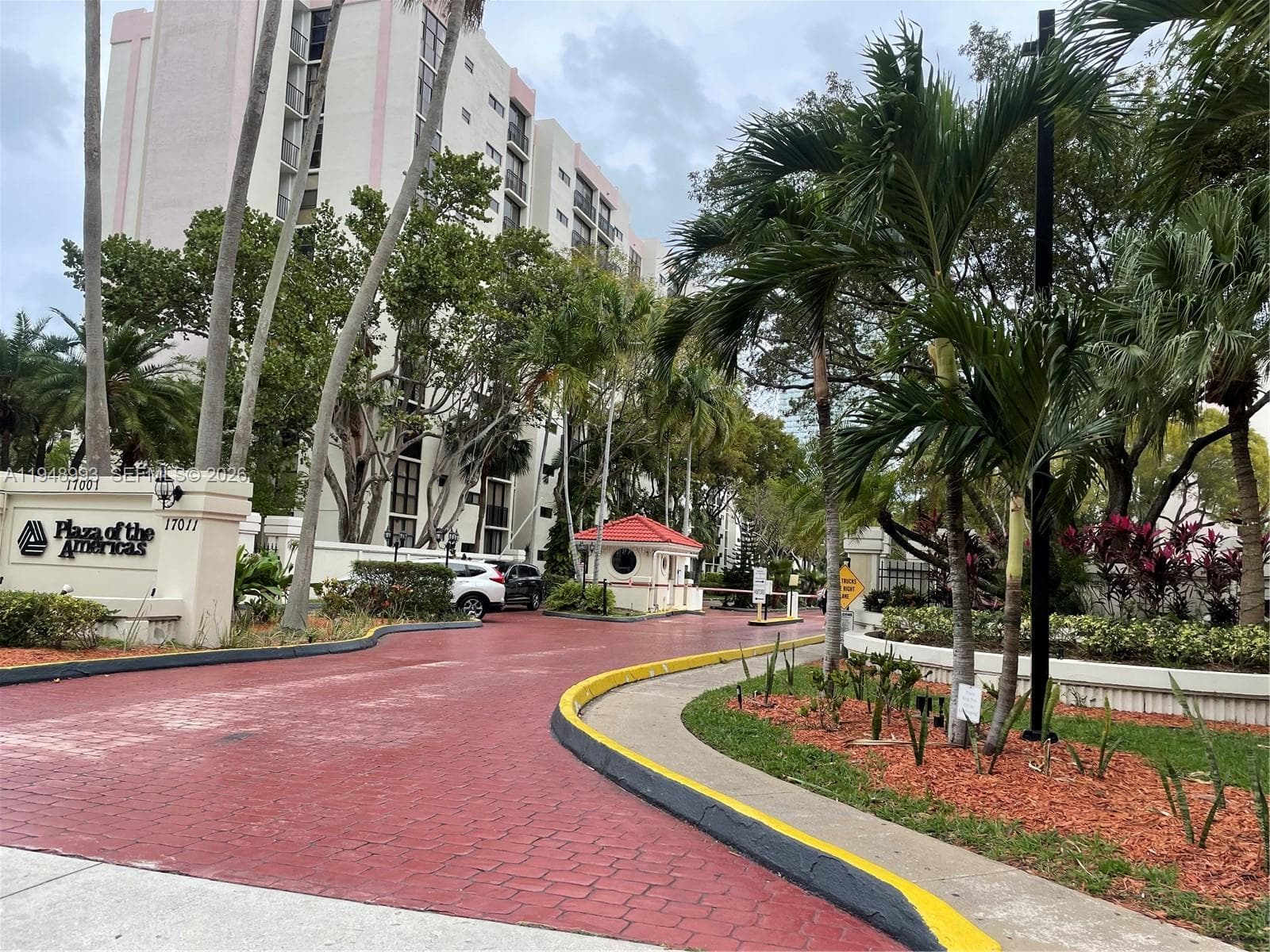 PLAZA OF AMERICAS CONDO P · #104 in Sunny Isles Beach - Photo 2