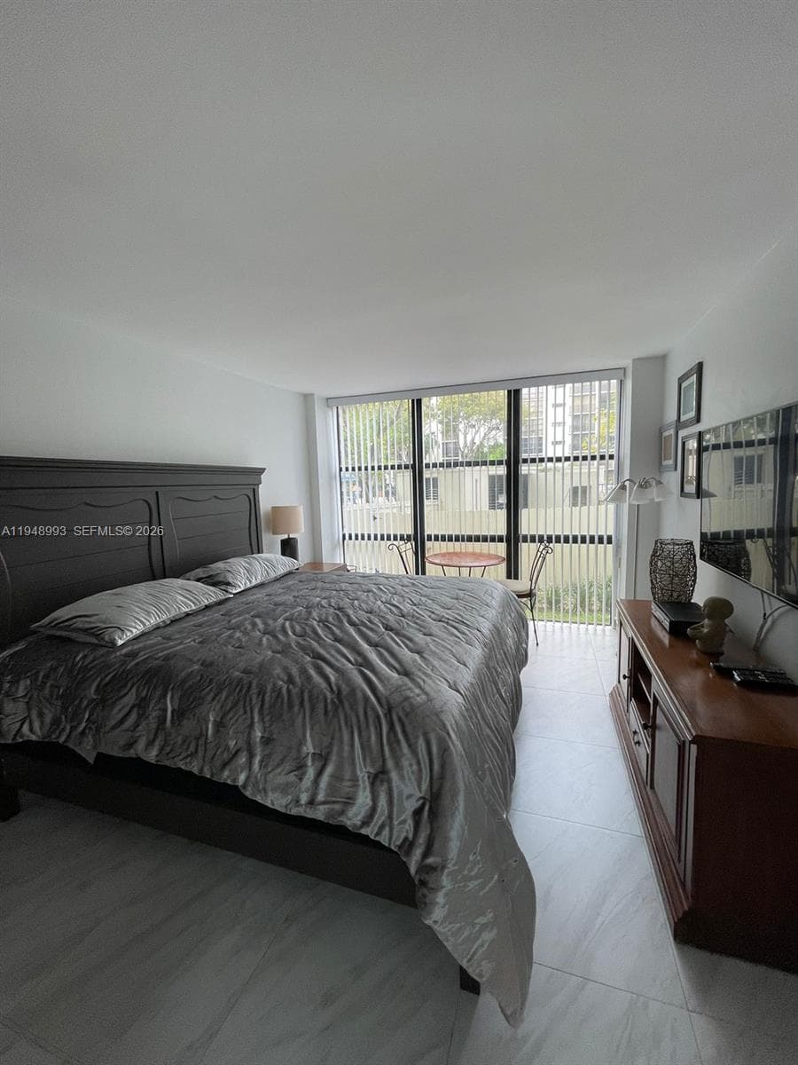 PLAZA OF AMERICAS CONDO P · #104 in Sunny Isles Beach - Photo 12