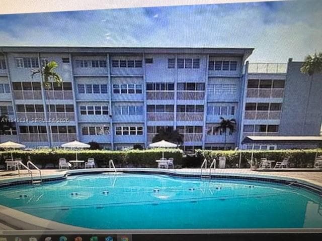 FIRST GULFSTREAM GARDEN · #307B in Hallandale Beach - Photo 4