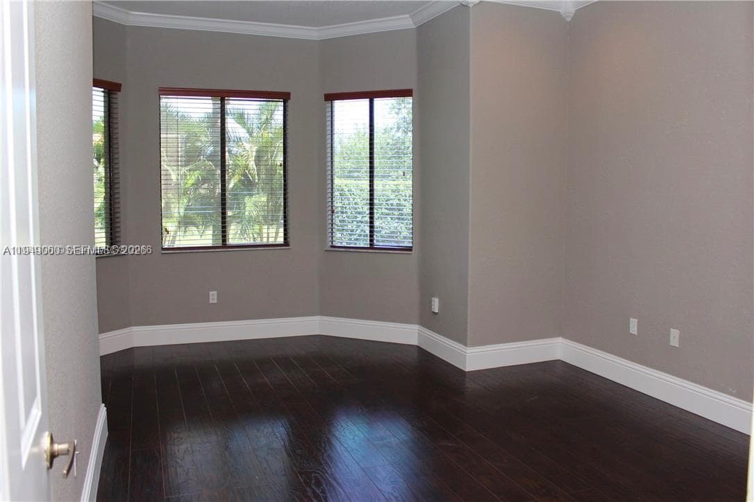 5th full size Bedroom first floor