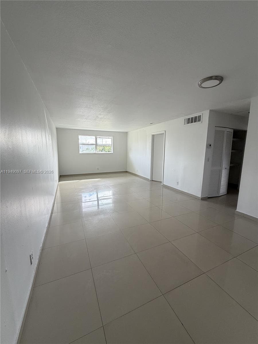 MOFFITTS SUB · #207 in Hallandale Beach - Photo 6