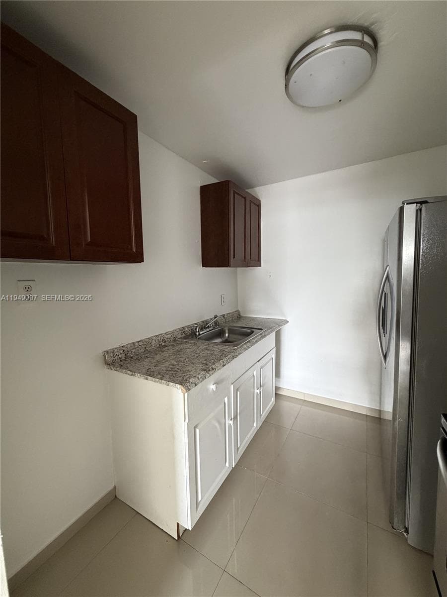 MOFFITTS SUB · #207 in Hallandale Beach - Photo 13