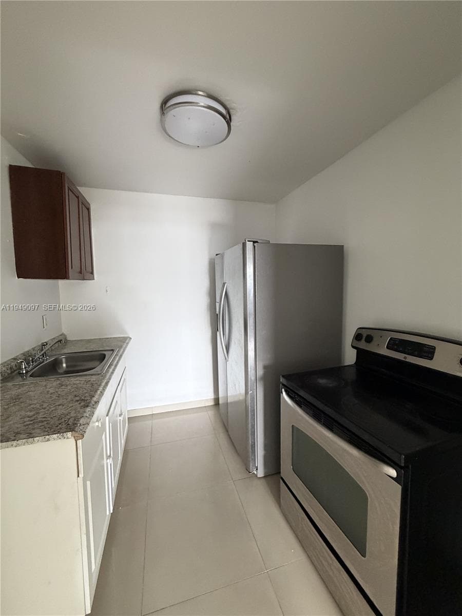 MOFFITTS SUB · #207 in Hallandale Beach - Photo 7