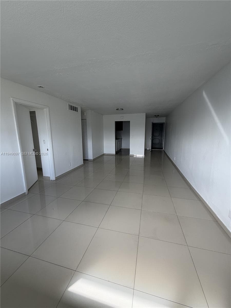 MOFFITTS SUB · #207 in Hallandale Beach - Photo 8
