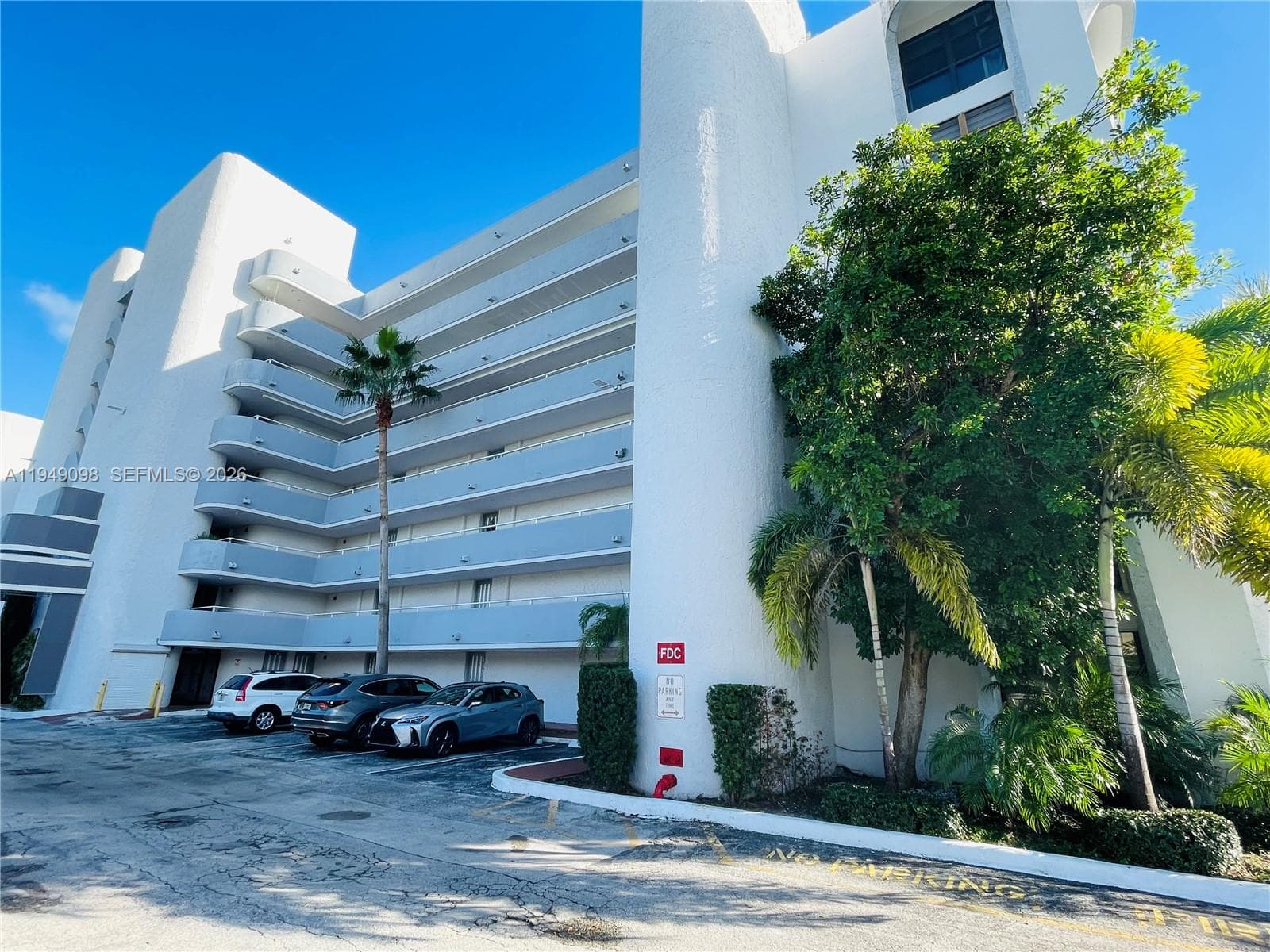 CRICKET CLUBHOUSE CONDO · #311 in Miami - Photo 14