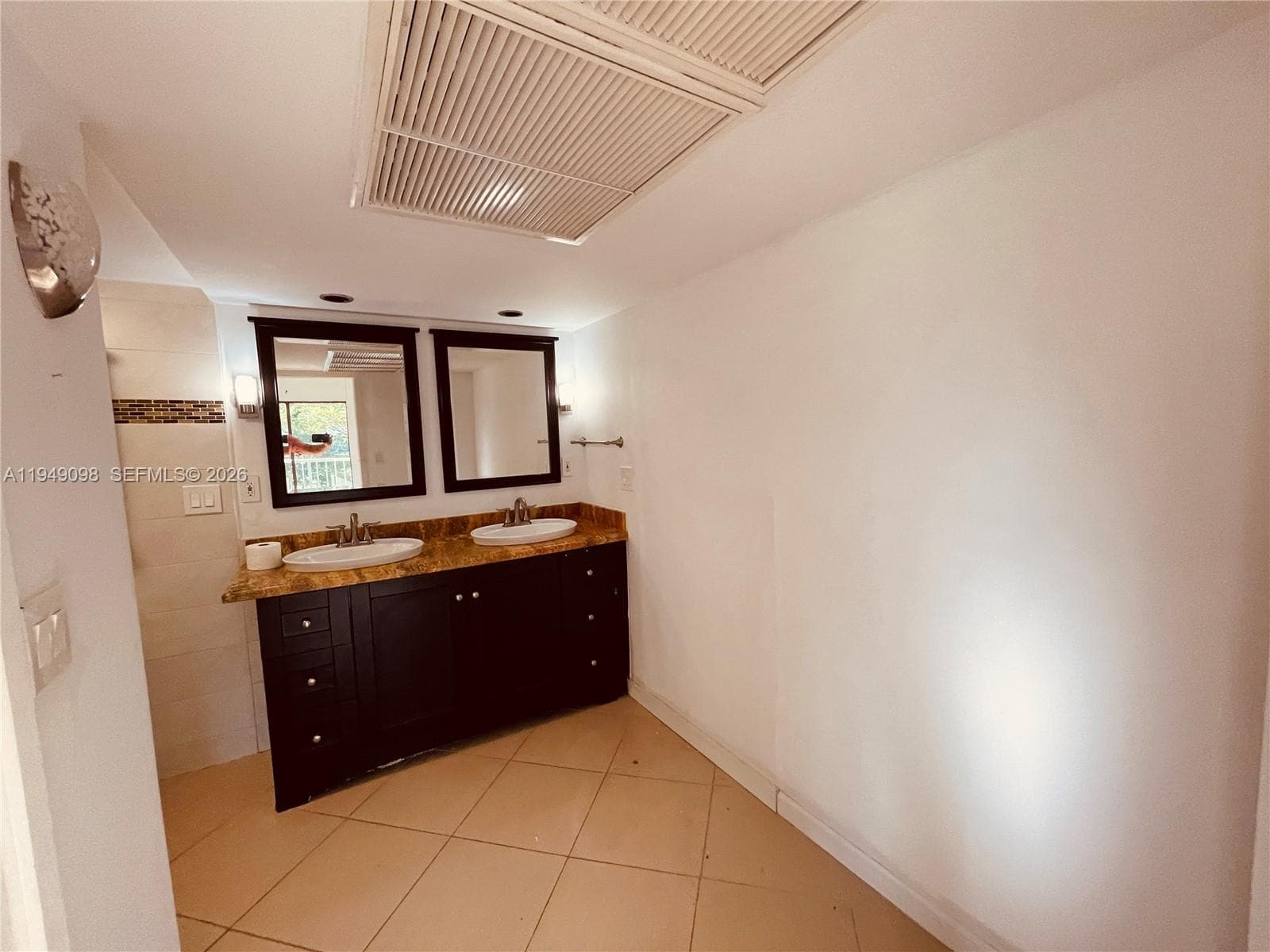 CRICKET CLUBHOUSE CONDO · #311 in Miami - Photo 8