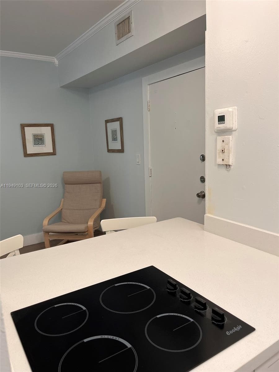 SOUTH MOON CONDO · #4 in Miami Beach - Photo 11