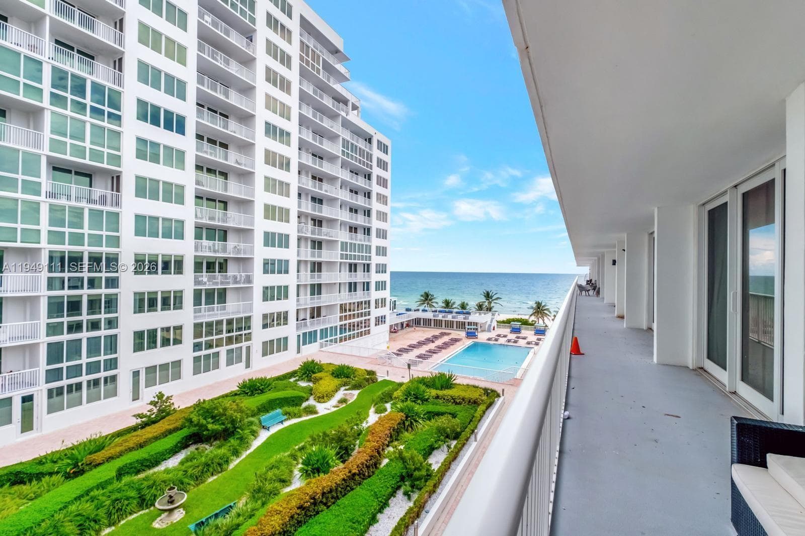 THE CARRIAGE HOUSE CONDO · #340 in Miami Beach - Photo 22