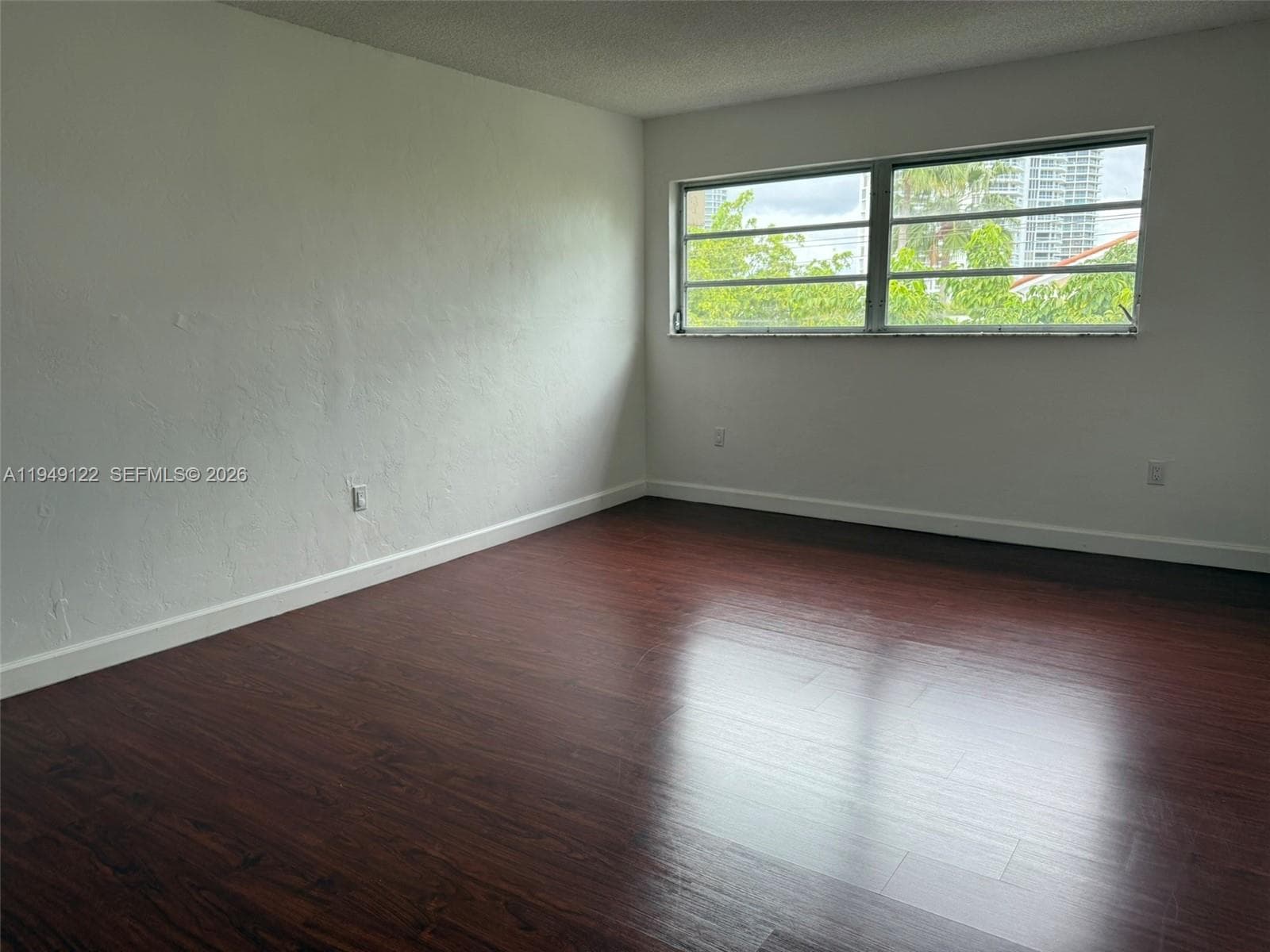 WATERWAY ISLES CONDO · #412 in North Miami Beach - Photo 9