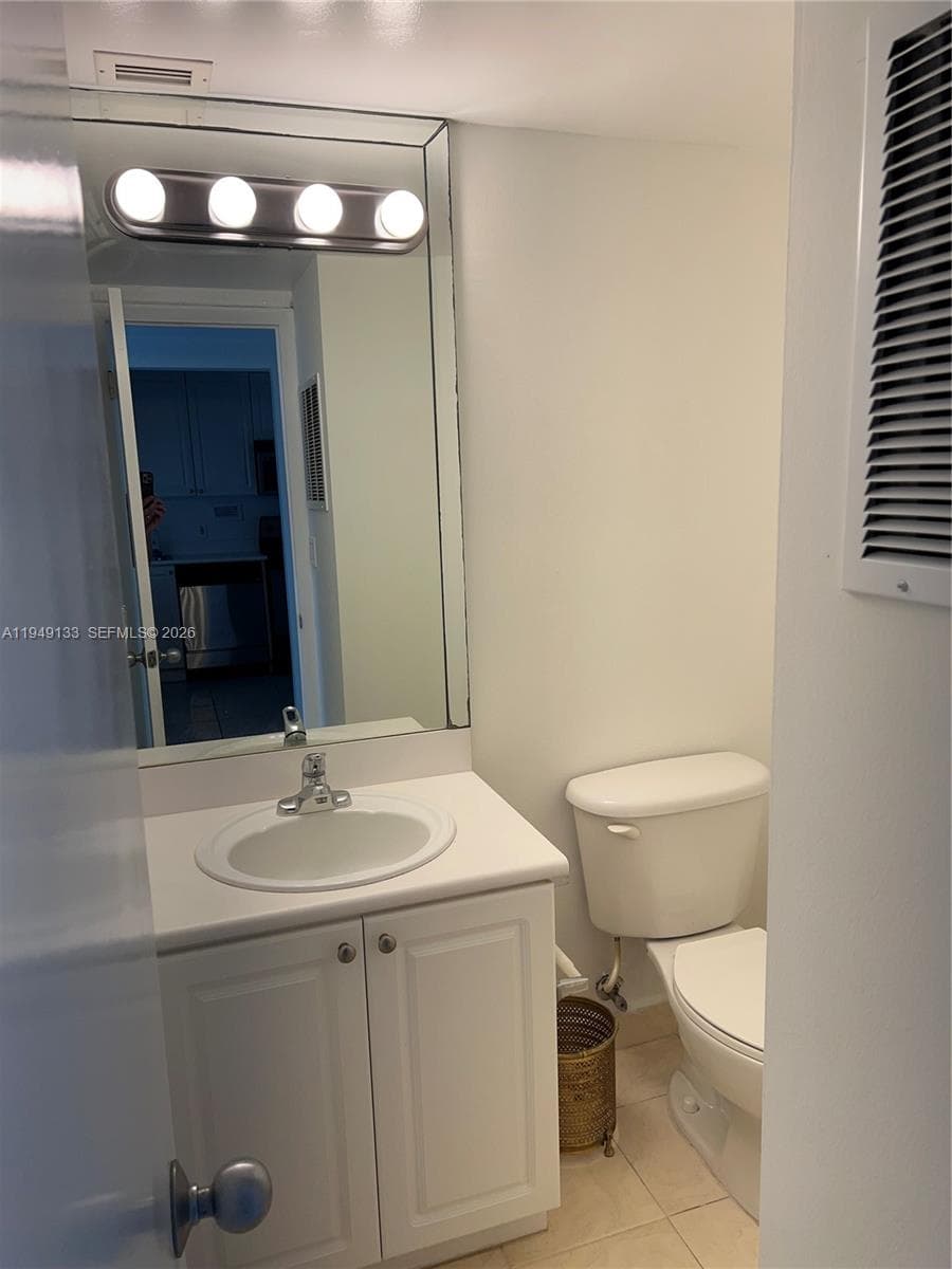 ISLAND PLACE AT NORTH BAY · #4P in North Bay Village - Photo 12