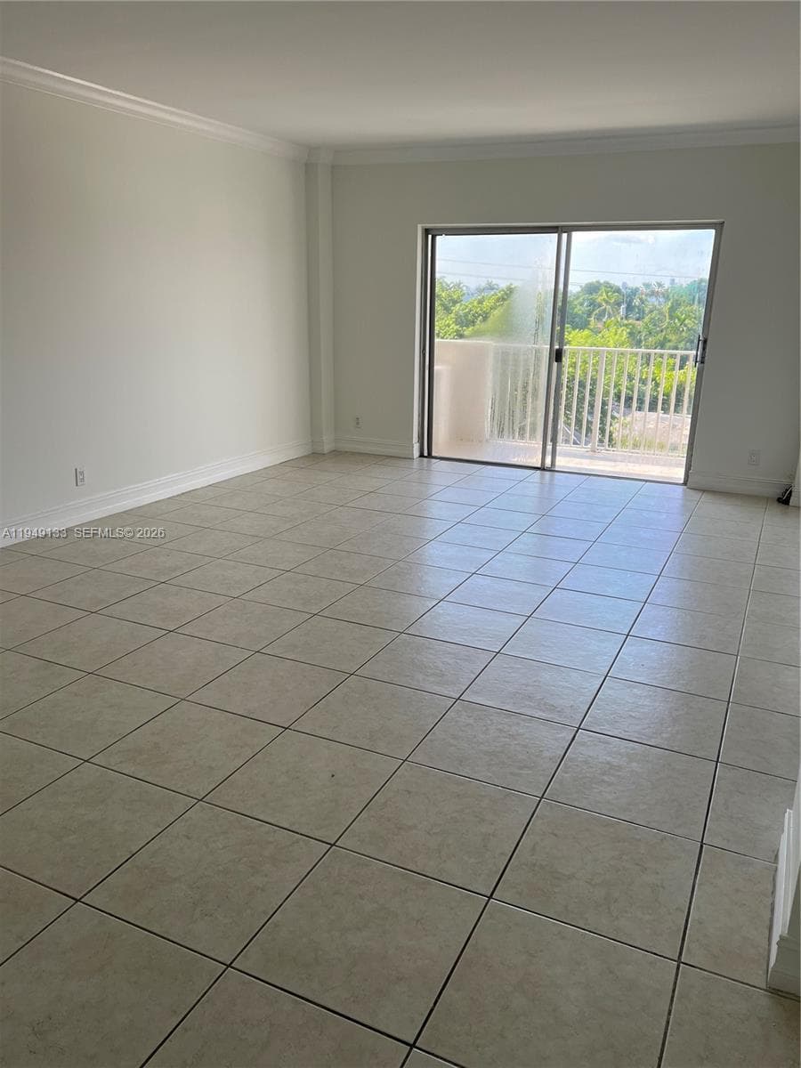 ISLAND PLACE AT NORTH BAY · #4P in North Bay Village - Photo 11