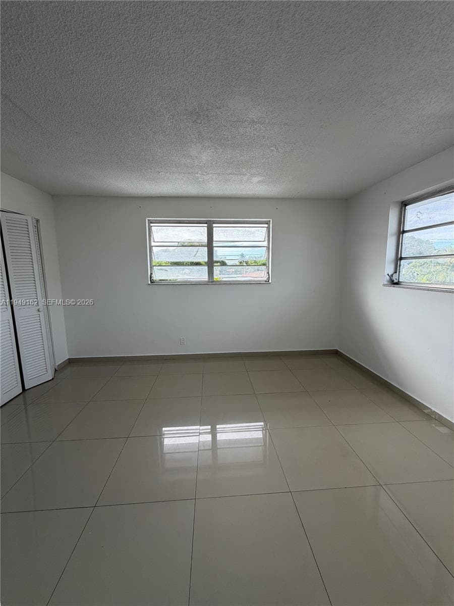 MOFFITTS SUB · #208 in Hallandale Beach - Photo 10