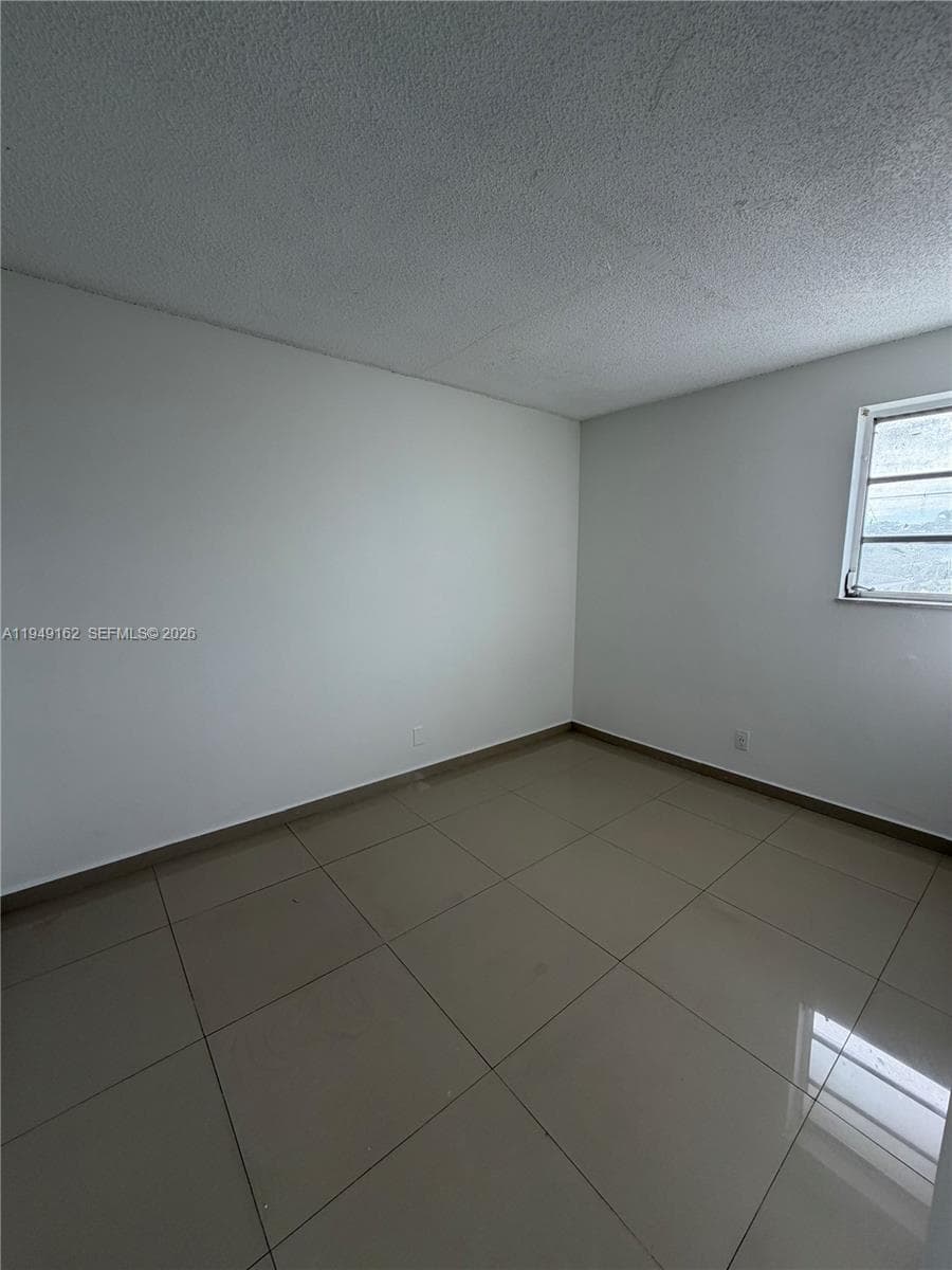 MOFFITTS SUB · #208 in Hallandale Beach - Photo 11