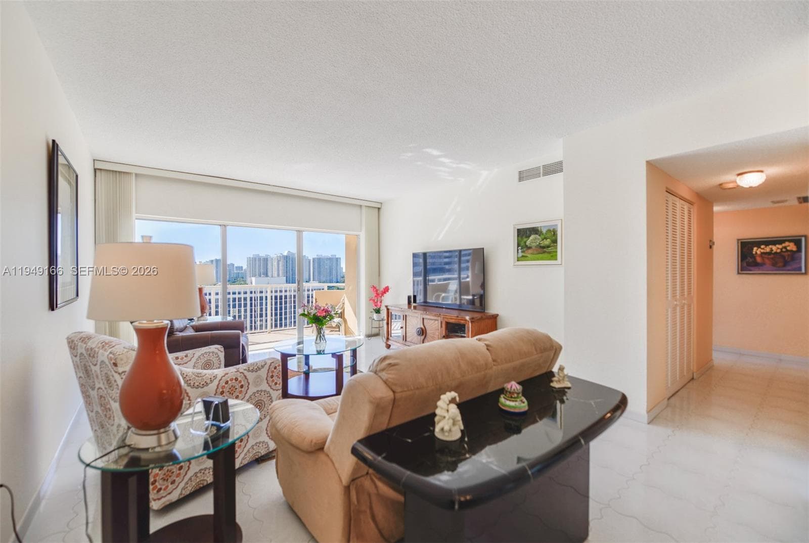 HEMISPHERES CONDO · #18K in Hallandale Beach - Photo 4