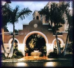 arch by night