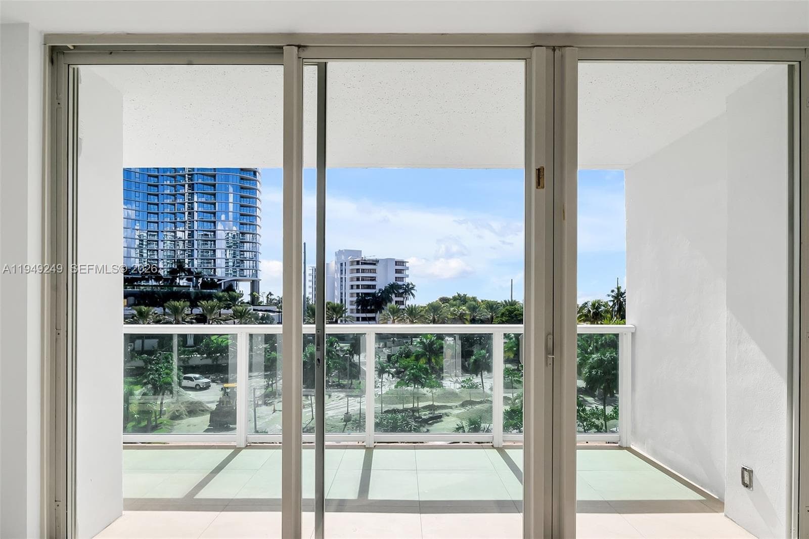 Arlen House East · #408 in Sunny Isles Beach - Photo 9