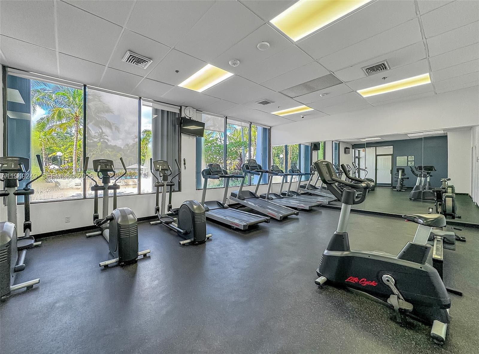 Arlen House East · #408 in Sunny Isles Beach - Photo 55