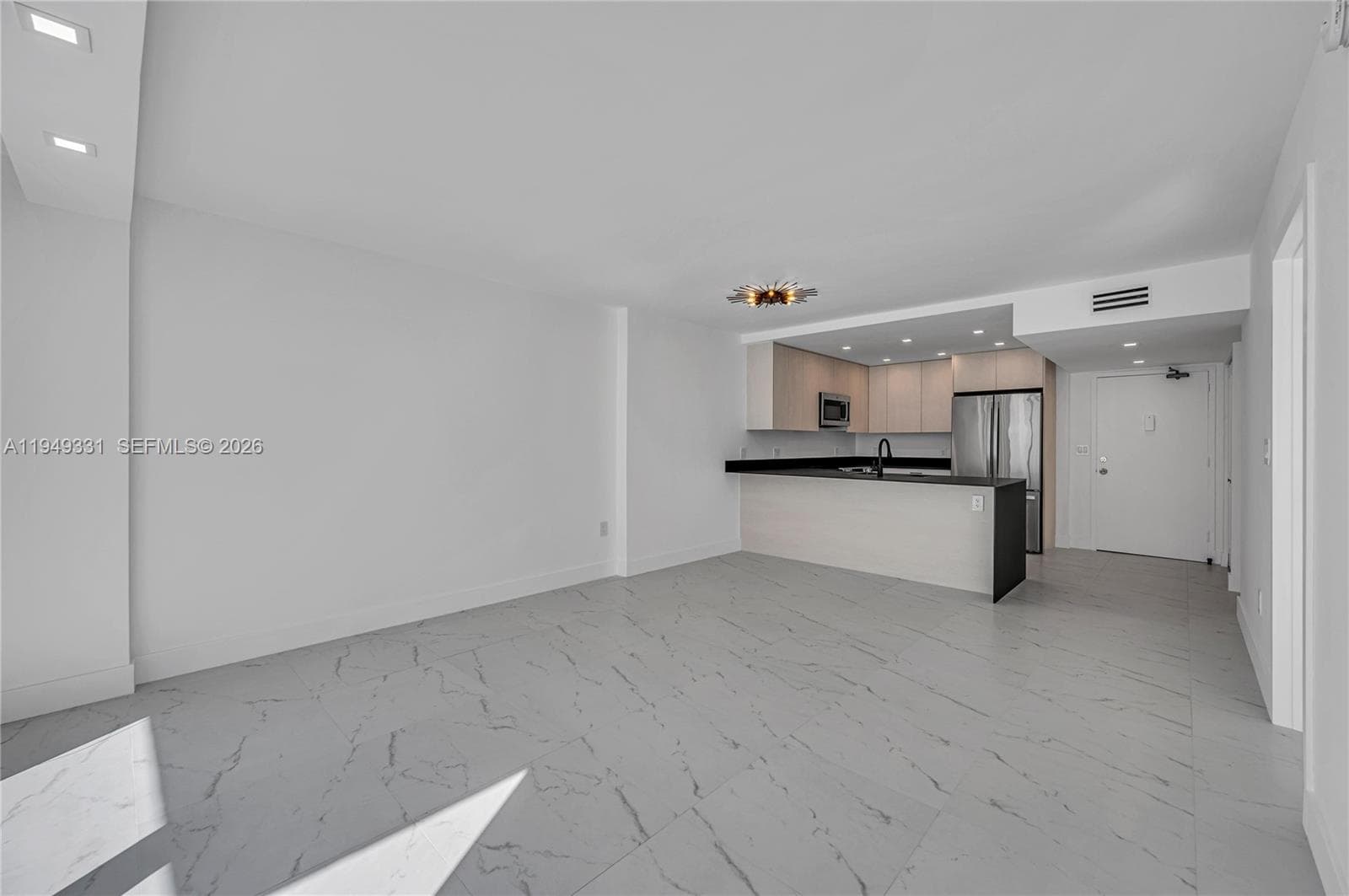 OCEAN POINT CONDO · #508 in Miami Beach - Photo 12