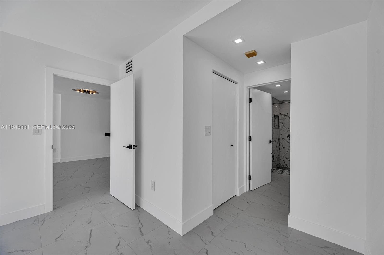 OCEAN POINT CONDO · #508 in Miami Beach - Photo 24