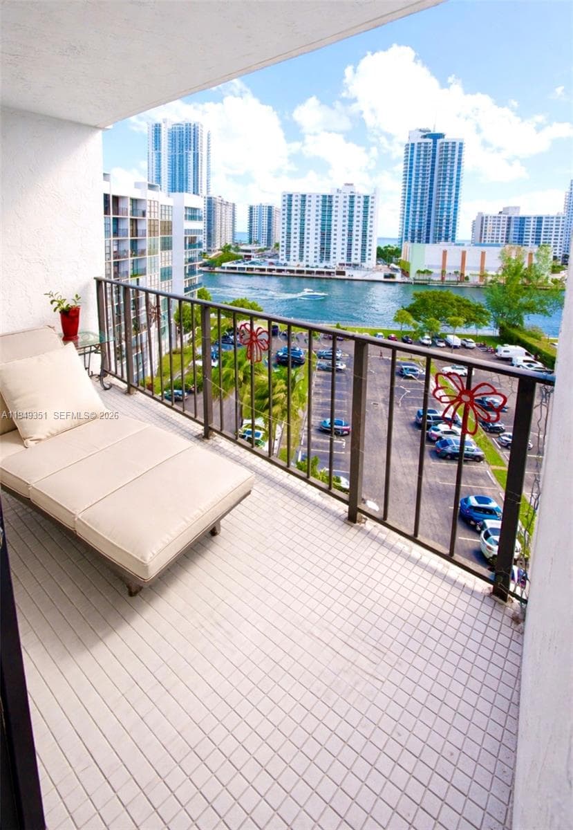 OCEANVIEW PARK CONDO · #928 in Hallandale Beach - Photo 16
