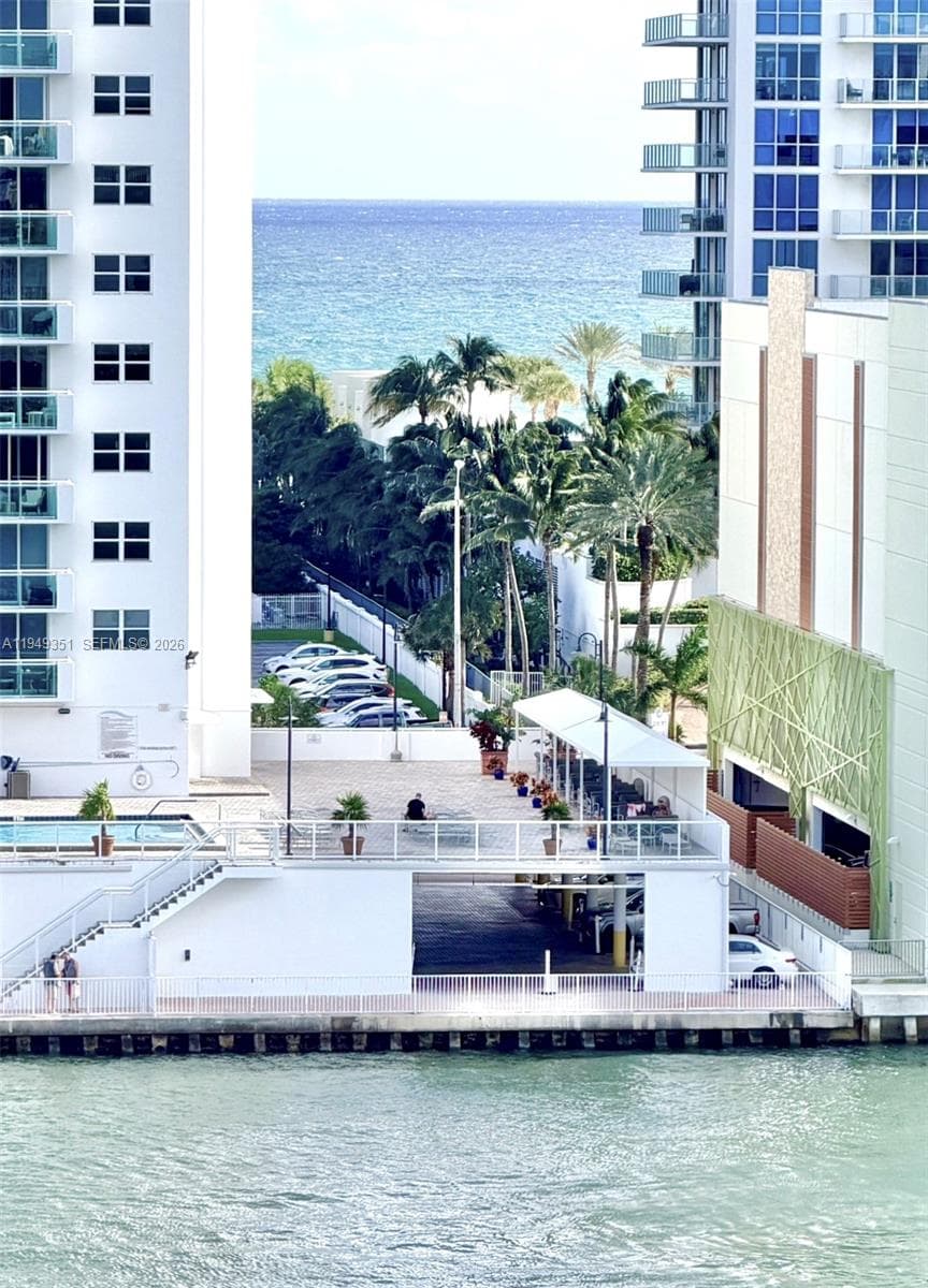 OCEANVIEW PARK CONDO · #928 in Hallandale Beach - Photo 18