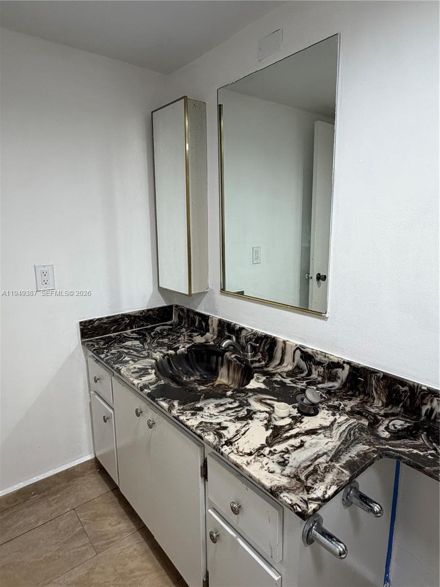ADMIRALS PORT CONDO WEST · #111W in Aventura - Photo 9
