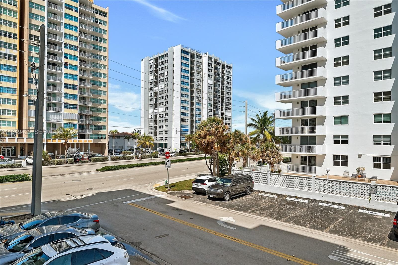 Wellington Towers · #202 in Hollywood - Photo 14