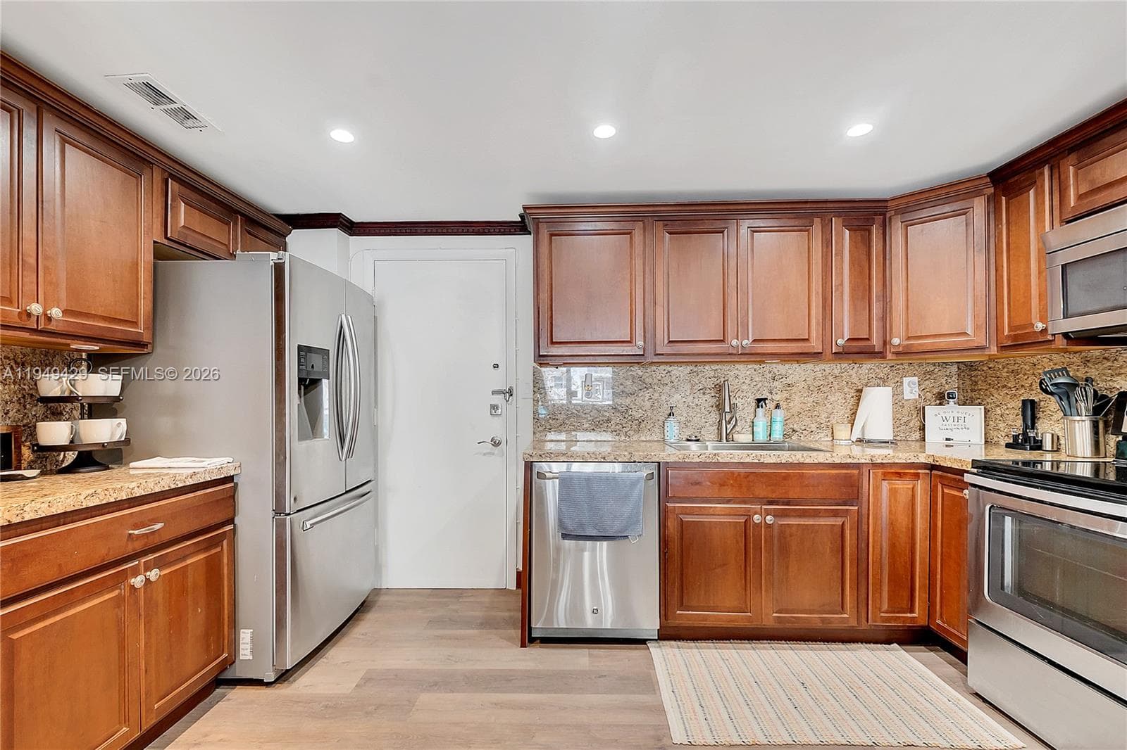 Wellington Towers · #202 in Hollywood - Photo 4