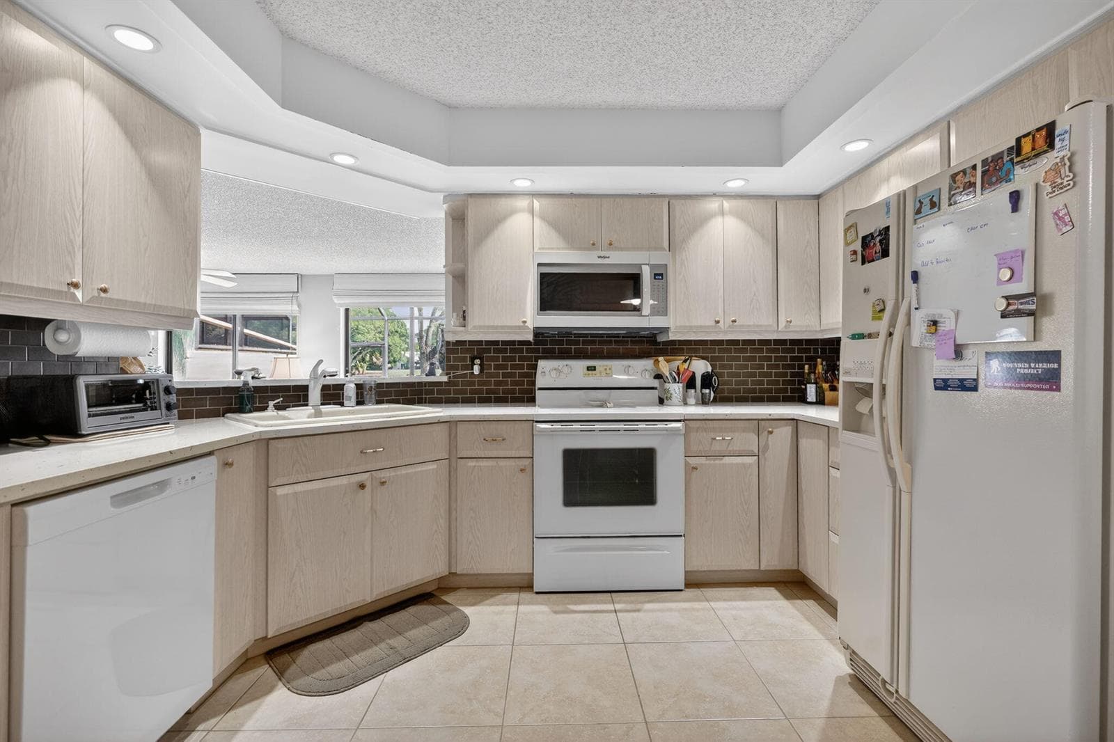 Kitchen pass thru