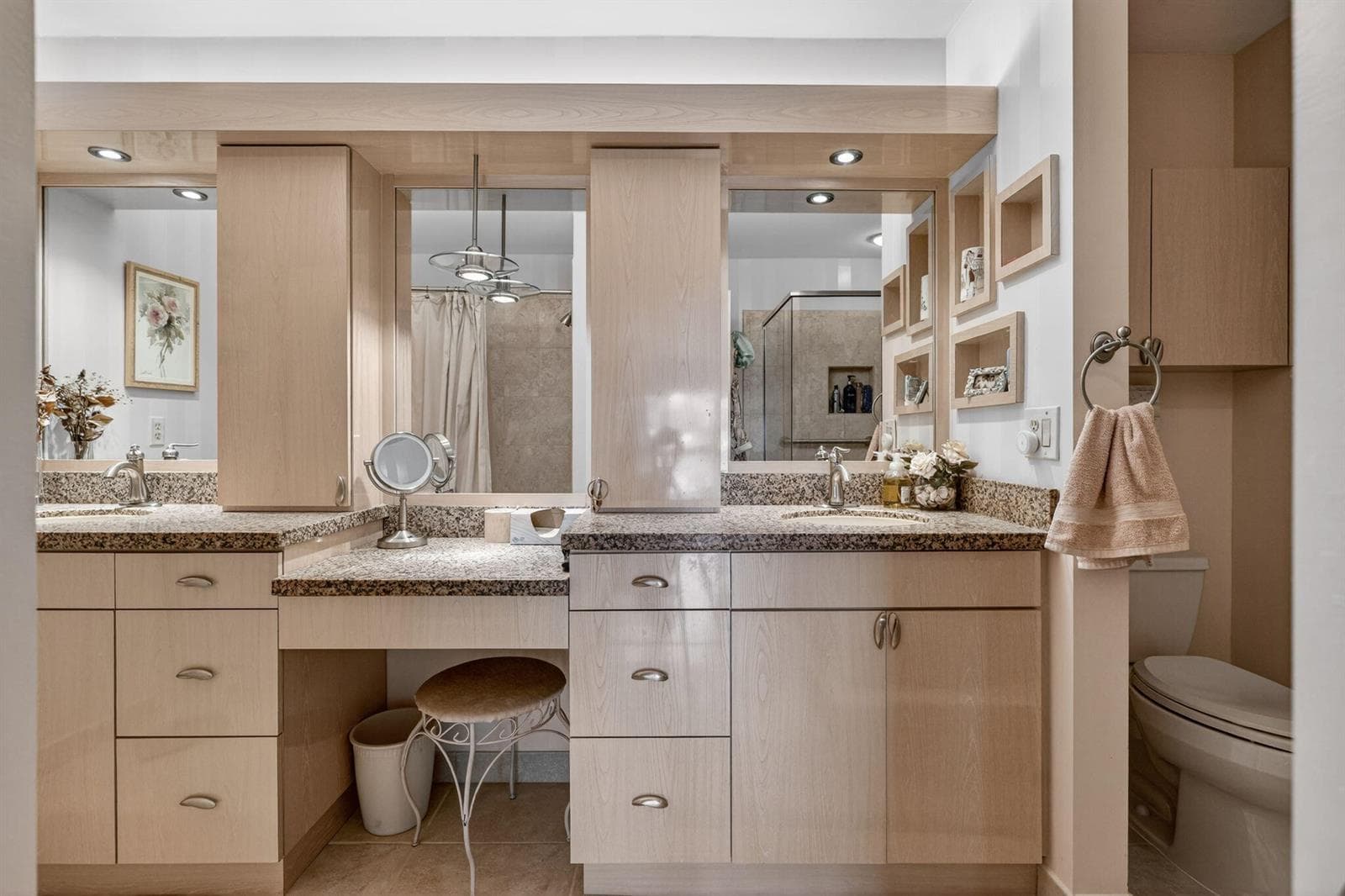 Dual sinks, cabinetry