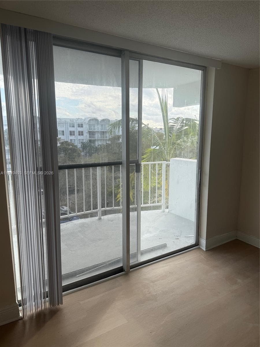 MONTECARLO CONDO · #A-512 in Miami - Photo 3