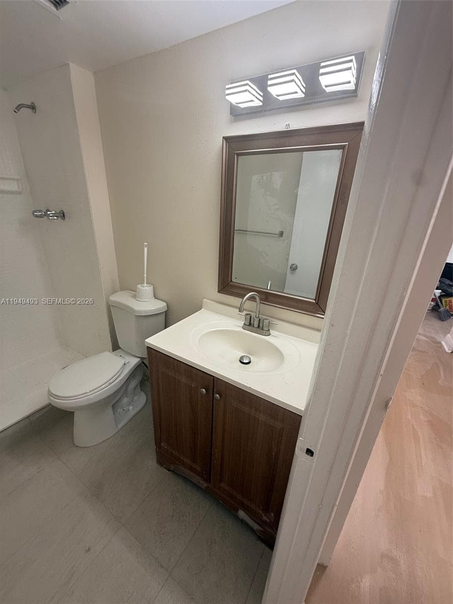 MONTECARLO CONDO · #A-512 in Miami - Photo 15