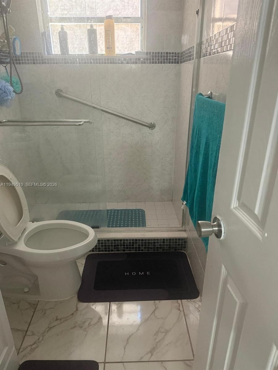 VILLAS DE ASTURIAS CONDO · #108 in Hialeah - Photo 11