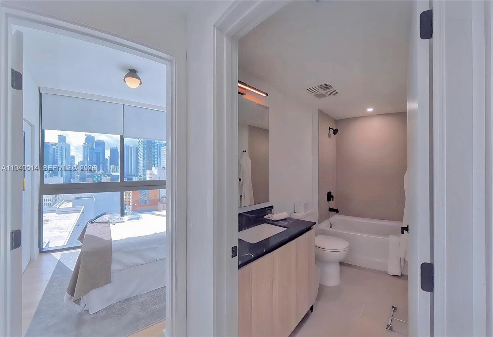 District 225 · #1812 in Miami - Photo 6