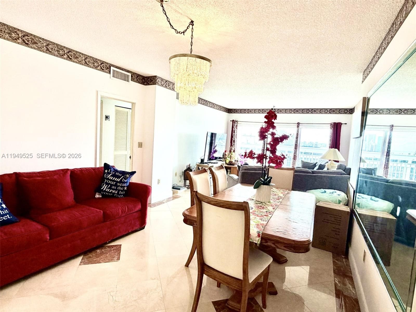 HEMISPHERES · #16C in Hallandale Beach - Photo 3