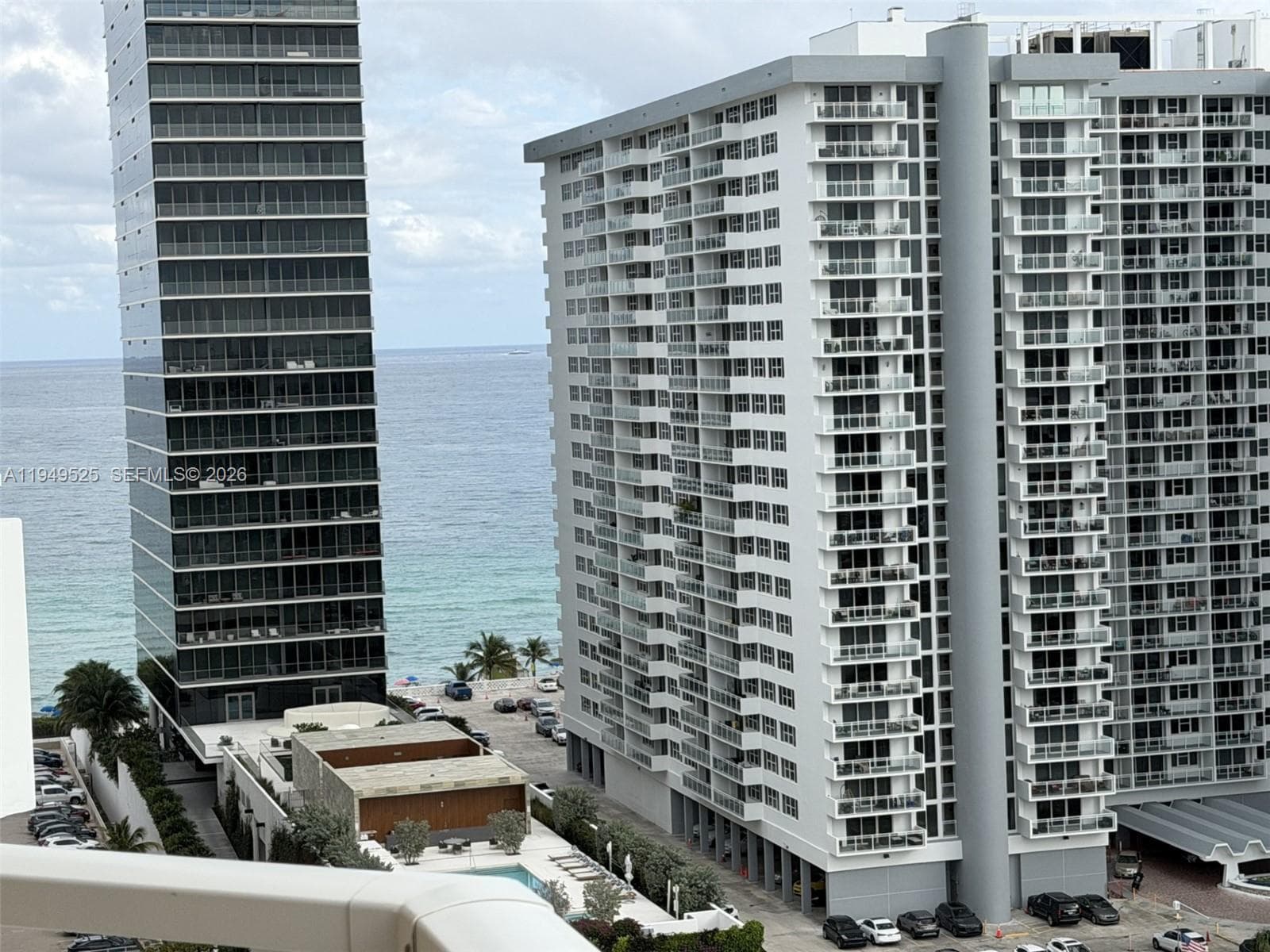 HEMISPHERES · #16C in Hallandale Beach - Photo 9