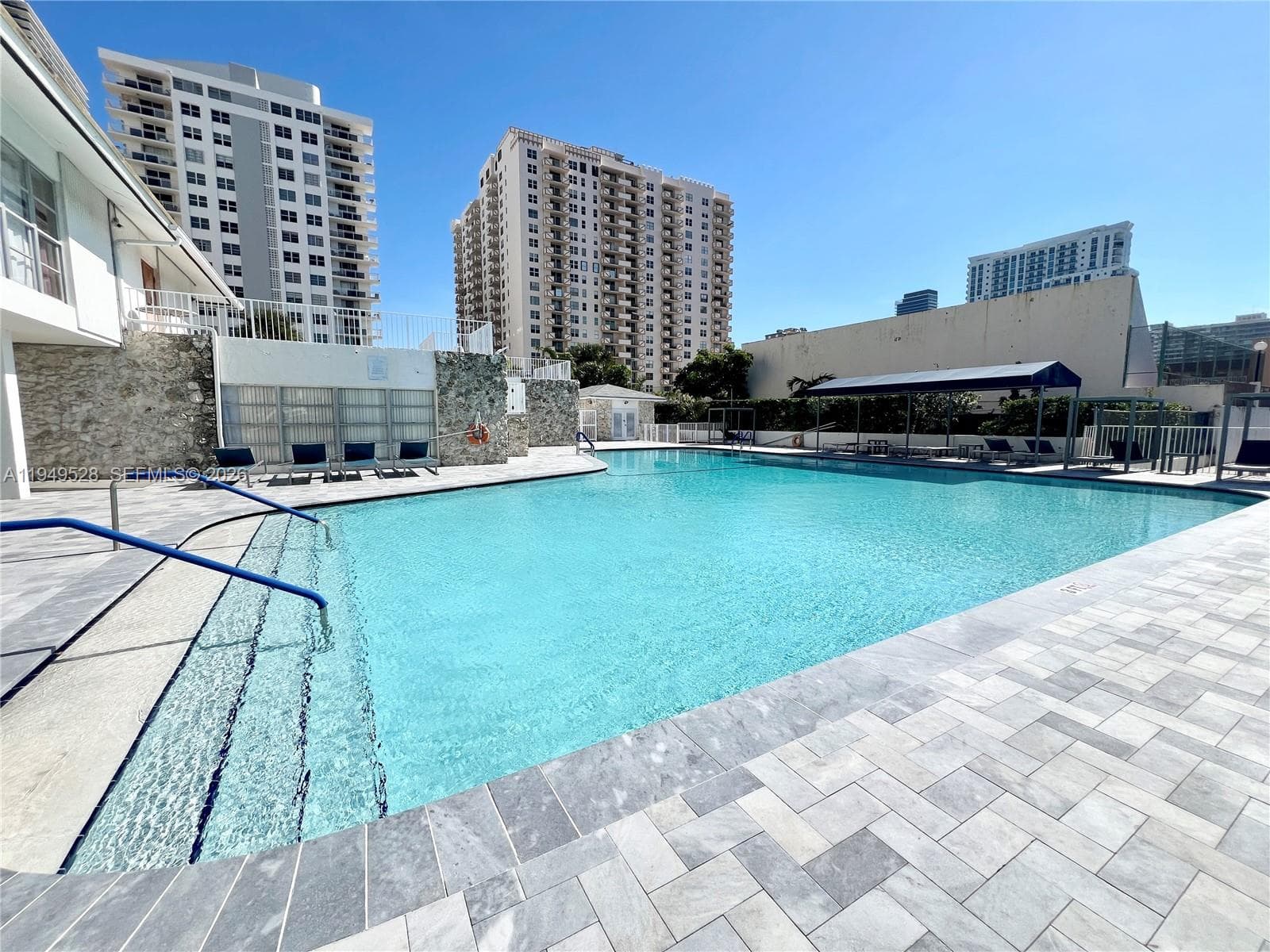 PLaza Tower North · #1109 in Hallandale Beach - Photo 18