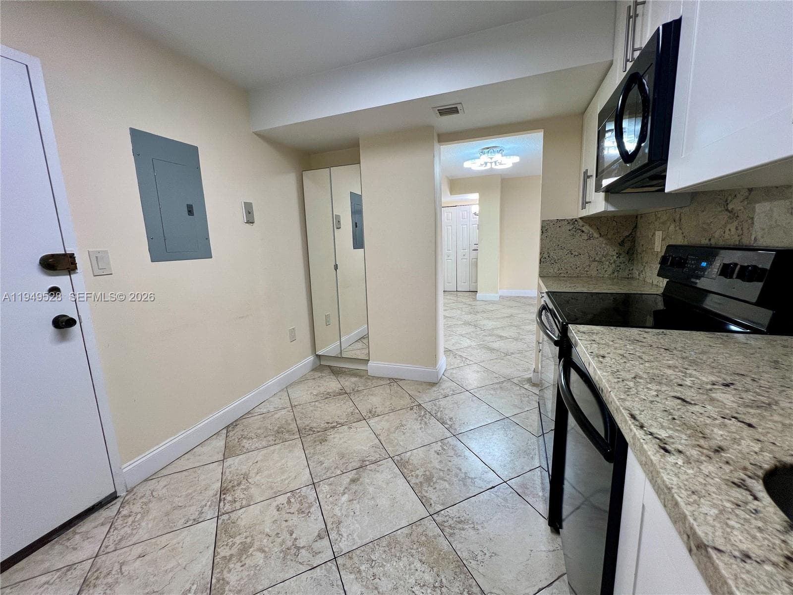 PLaza Tower North · #1109 in Hallandale Beach - Photo 8